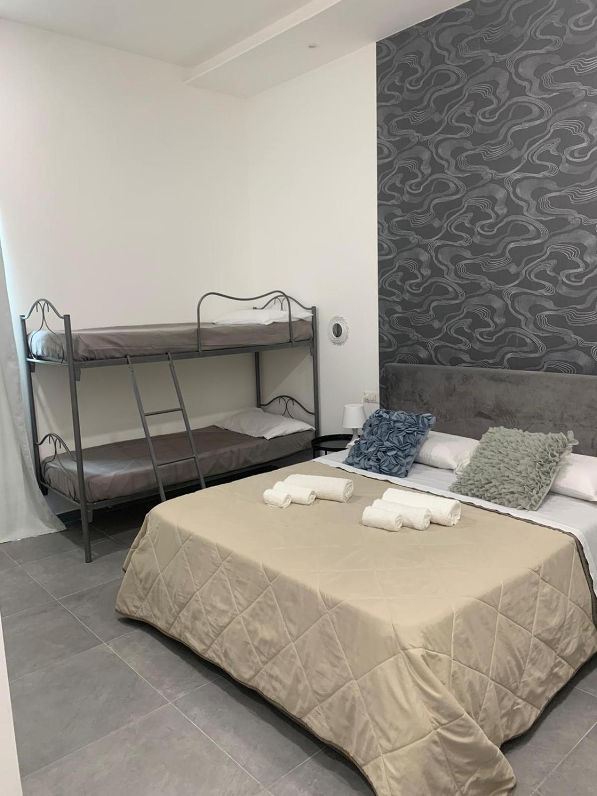 Napoli Skyport Bed & Breakfast Exterior photo